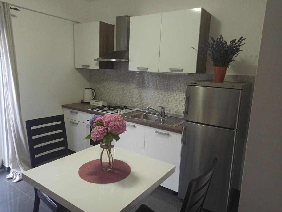Apartment Bila ชิเบนิก ภายนอก รูปภาพ