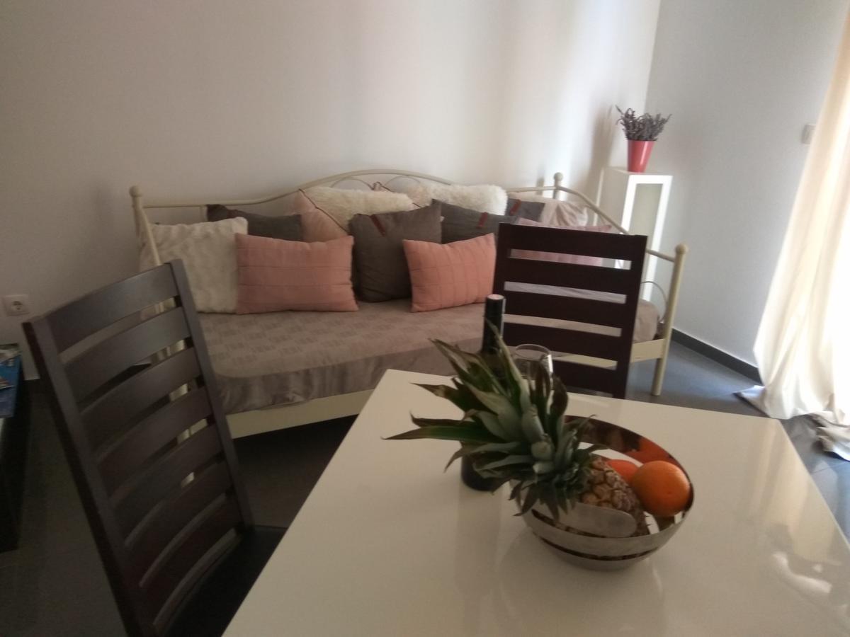 Apartment Bila ชิเบนิก ภายนอก รูปภาพ